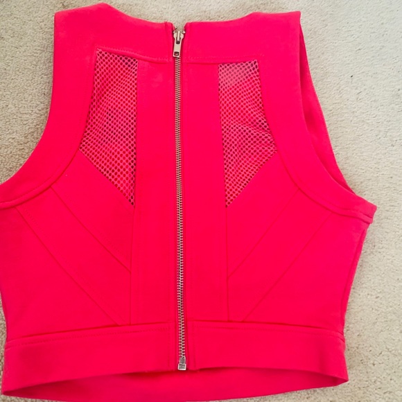 Top - Picture 2 of 2